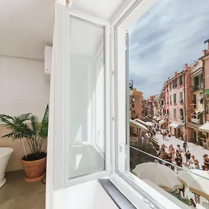 Apartment Scarlet, Vernazza